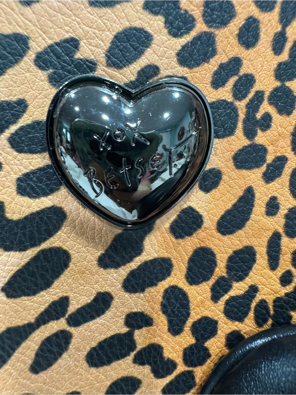 NWT- Betsey Johnson Leopard Print Tote Bag with Black Pouch - Picture 4 of 8
